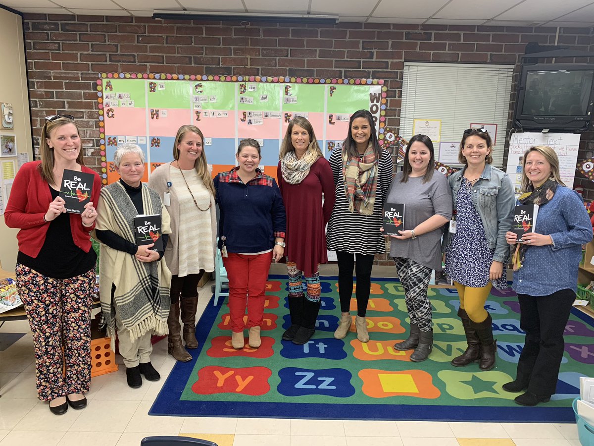 DeannaLeake's tweet photo. Super grateful for @NewHanoverCoSch’s newest Teacher Mastermind Group! #BeREAL #learningtogether #growingtogether #gratitudesnaps #NHCSchat @BoniPHall @samkan23 @BlairW7585 @BeachyBoos @darlenekorwatch @annie_lovoy @apoveromo1 @MrsHawkinsPV @mallory_weeks @TaraMartinEDU https://t.co/Hi358mMpc0