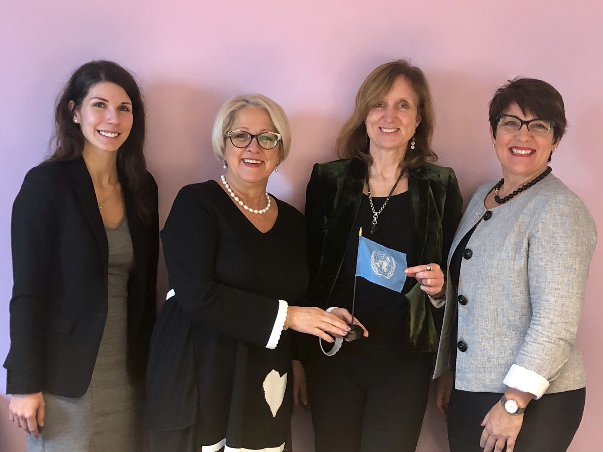 RuthRVachon's tweet photo. Saviez-vous que la #Belgique est le 6e marché en importance pour #exportation du 🇨🇦 en Europe? Endroit stratégique pour sensibiliser les grandes entreprises à l'ouverture de leurs marchés aux entreprises féminines et faire des alliances avec des org. établies en Europe. #RFAQ https://t.co/XQOrwzLtj7