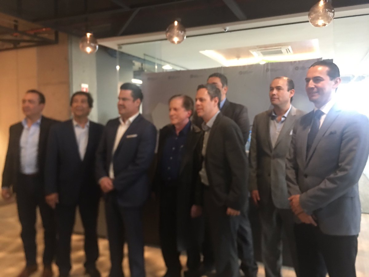 nevarez_nayeli's tweet photo. Inauguración Cuidad creativa Digital! Felicidades! https://t.co/ukXK1NON34