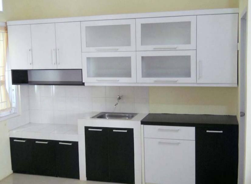 Addazaffali's tweet photo. [#TIPS] DAPUR HITAM + PUTIH MEMANG MERECIKK!
.
.
Kalo isteri dapat dapur macam ni memang HEAVEN sangat2...
.
Boleh ambil design ni untuk sentuhan dekorasi di dapur kita..
.
Boleh tag pasangan masing2 untuk dapatkan idea2 berkenaan design "kitchen kabinet"... https://t.co/FV0DTf9TqR