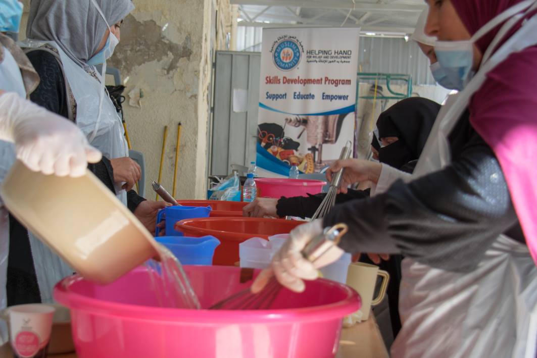 HelpingHandUSA's tweet photo. Our Skill Development Center in Jordan began a new training course of dish and hand washing liquids for 20 Syrian Refugee women. This training can help in entrepreneurial opportunities and save them from financial hardship. Visit https://t.co/AKfclGnpPF to #SupportEducateEmpower https://t.co/1wrD1aApMi