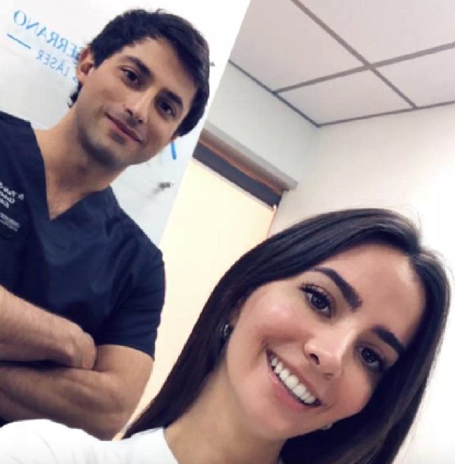 lun's tweet photo. Aylén Milla cuenta cómo empezó a pololear con el médico Pablo Serrano. https://t.co/MqP5QN5JUJ https://t.co/rVR9KgE0EJ