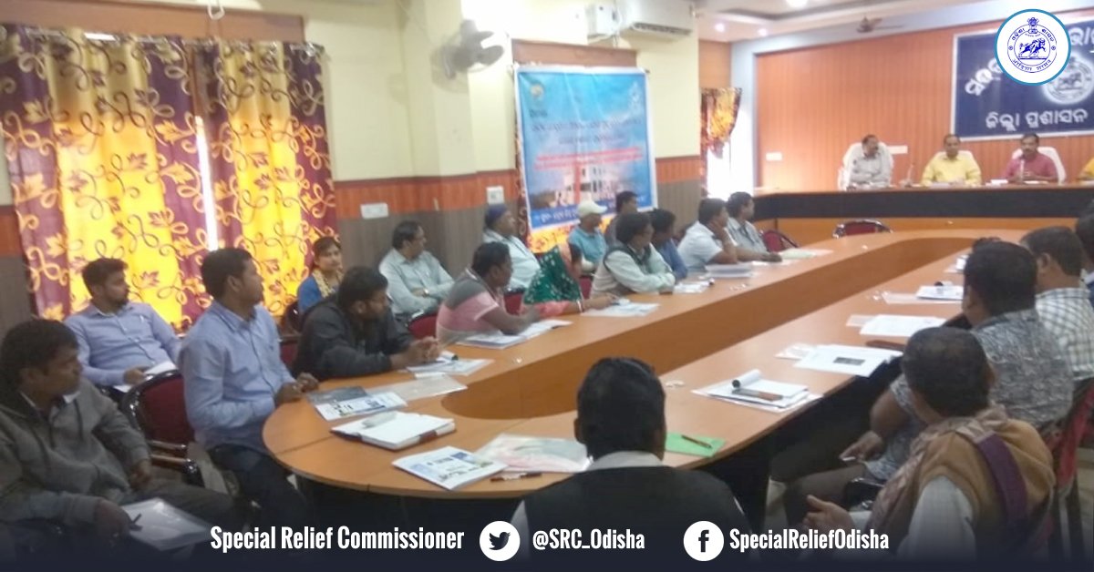 SRC_Odisha's tweet photo. Handing over of the equipment of Early Warning Dissemination System in #Bhadrak Dist under National Cyclone Risk mitigation project and training on operation of the #EWDS equipment. https://t.co/vq37bwWC00