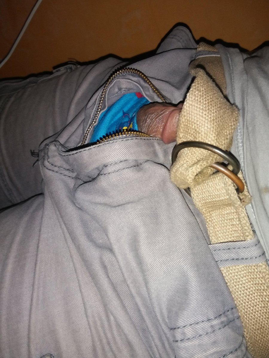 dhee_jun's tweet photo. Pag chupa ko sa tito kong tulog dahil sa kalasingan. Pero tumitigas. https://t.co/JwhaxPeFmn