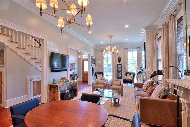 CarlLittleLawLL's tweet photo. Our Law Firm is hosting an Open House at 802 Austerlitz, tomorrow 11/28 11:30 to 1:30. #RealEstate #lawyers #condominiumlawyers #attorney #lawfirm #transactional #attorneys #homesales #law https://t.co/c68slKpwTD https://t.co/1ToAD5gUh3