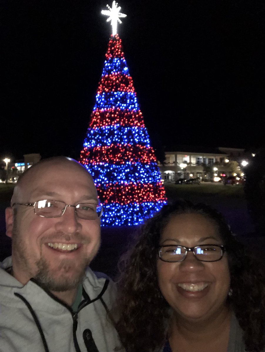 Manley2Sandy's tweet photo. #itscoldoutside #greatcatchingup @Logan_HCA_IT https://t.co/LW2BcpnCLl