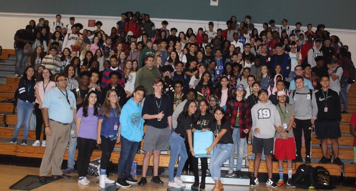 strive4water's tweet photo. Tune into Y100 at 8pm on Thursday to hear us talk about the Strive4water campaign!!! 💧#Strivewithus @Y100MIAMI @LarryVignola @thirstproject https://t.co/OOpRfDELys