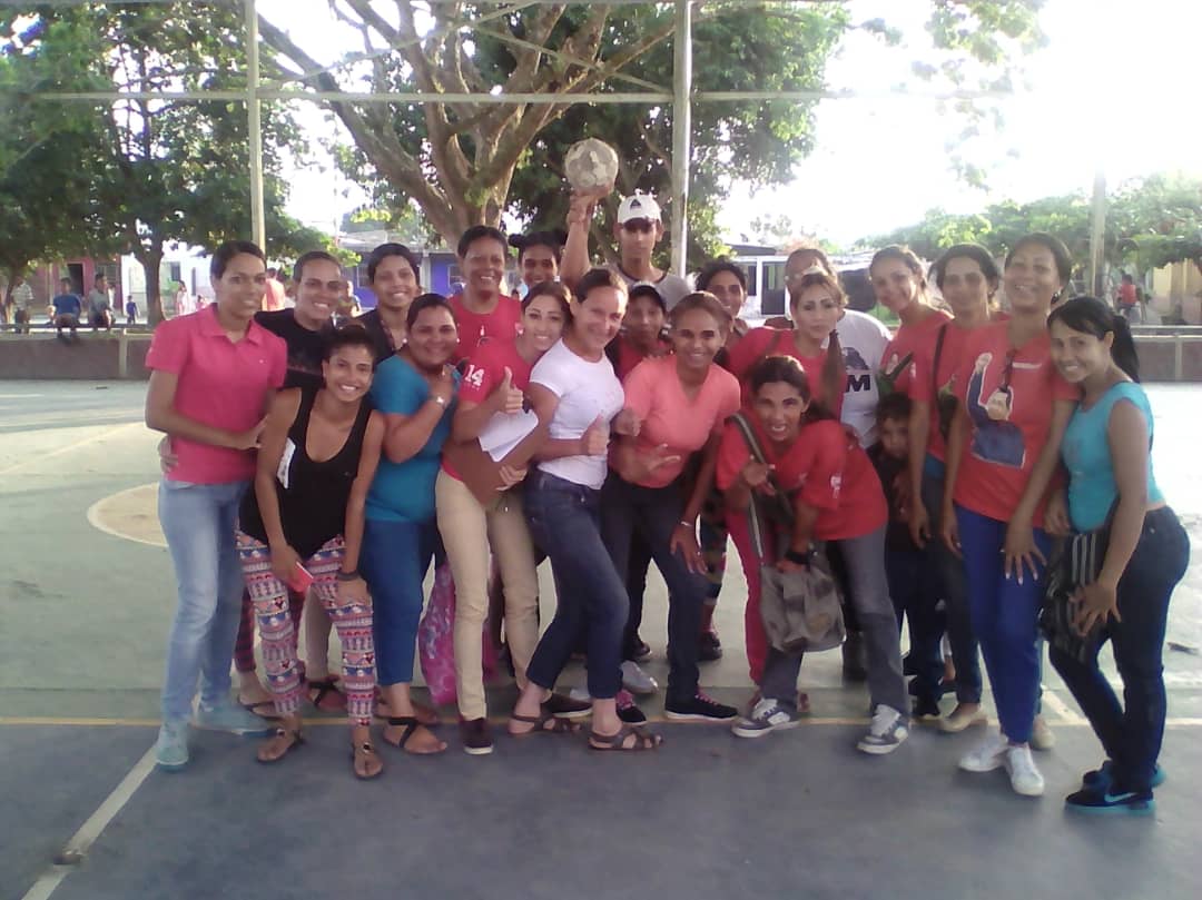 ffmcarabobo's tweet photo. NBC El Rincón, San Rafael y  Miguel Marin, presente en los Juegos Deportivos Navidades Felices y también en los Juegos Tradicionales El Gurrufio, Municipio Bejuma. https://t.co/ARWXnrIHpa