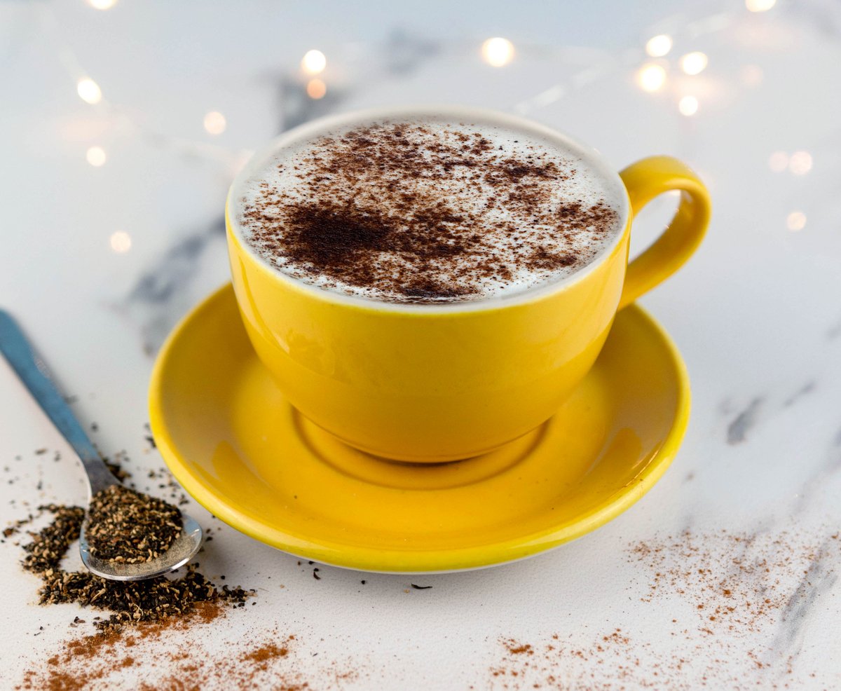 BlenzCoffee's tweet photo. Starlight, star bright, we bet you'll be dreaming of #Chainog Lattes tonight (that's how the rhyme goes, right?!) Featuring a creamy blend of our flavourful organic #chai, premium espresso, and #eggnog! https://t.co/uSbWmE53ky