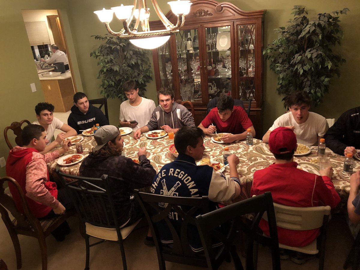 oticehockey's tweet photo. Pasta party! #firstgametomorrow @jennconvery @HaarHaark @mikeryan20 @SmithDsmith4094 @Oceanathletics https://t.co/n3Ow2GhEeX