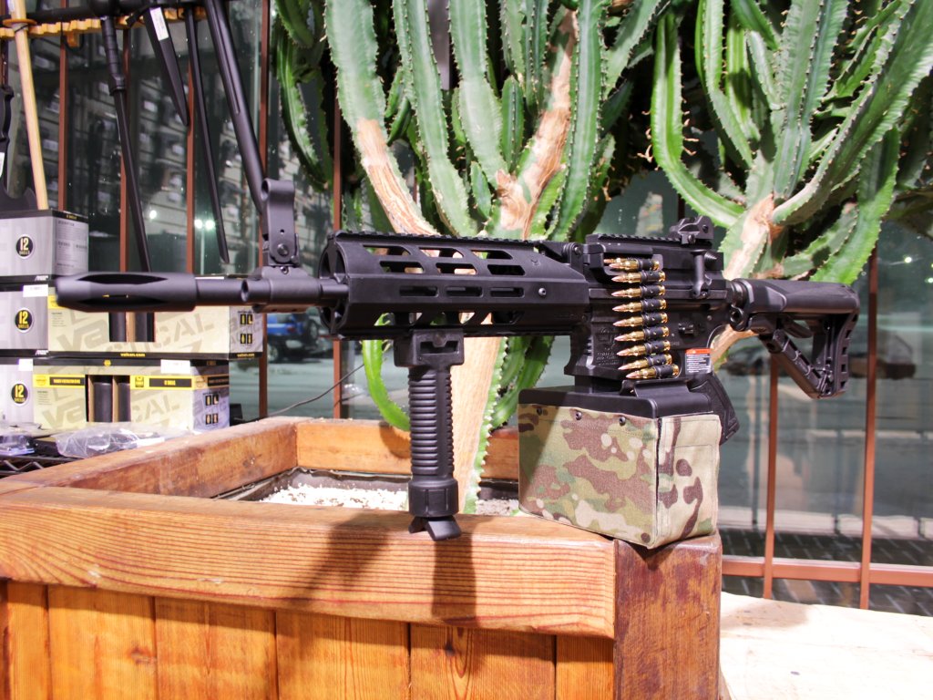TacticalSports's tweet photo. G&G CM LMG - When you never want to ever have to reload :) #ammofordays #g&g #lmg #wegotthat #alwaysmorestuff #airsoft #freerewards #pricematch #weship #canada #tactical #tacticalsports https://t.co/fXXU4nO0LZ