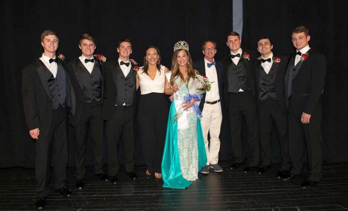CHSSTUGOV's tweet photo. 👑MISS CHAPIN👑 Interest Meeting TOMORROW during Powerhour in Mr. Mize’s room. 9th and 10th first half, 11th and 12th second! https://t.co/h87YXFaAH2