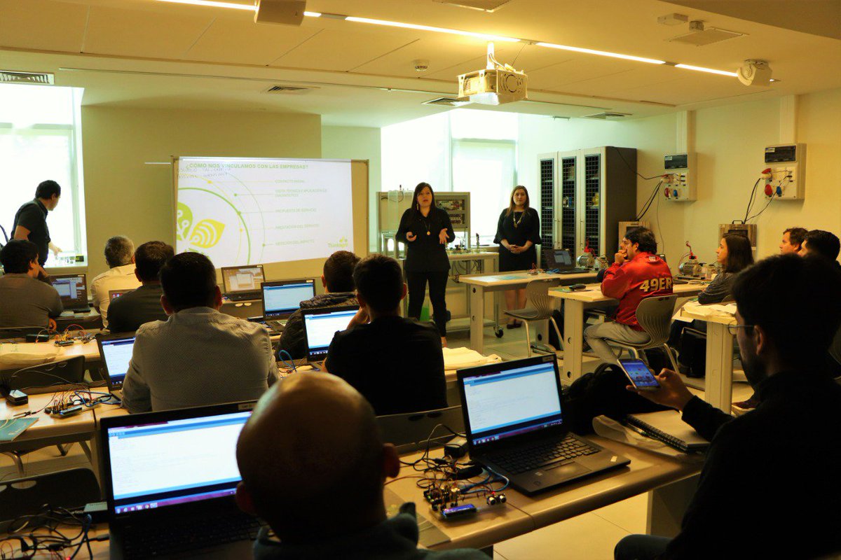 cet_thinkagro's tweet photo. Muchas gracias a todas las #PYMES de la #Agroindustria del #Maule que participaron hoy del curso teórico – práctico “Beneficios de la automatización en el sector Agroindustrial” 👏👏👏
#MuchasGracias #CentroExtensionismo #ThinkAgroContigo #CorfoEnMovimiento #UTalca #Inacap https://t.co/2m9dTeNY5r