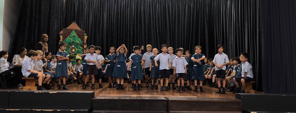 MCMPrepSchool's tweet photo. Sneak preview of โLights Camel Action!โ #MCM1family #nativitytime #stars #tearsoflaughter https://t.co/BDqq6N9goC