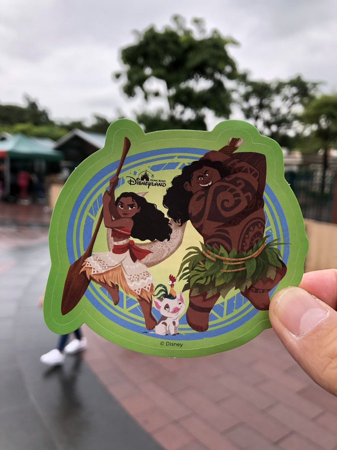 香港ディズニーの秘密 誰でも無料でシール ステッカーがもらえる もらう方法や裏技をご紹介 わたしの香港 Ayanohk S Blog
