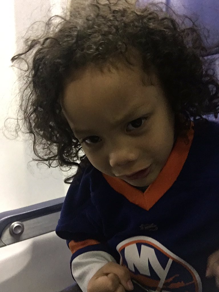shantelmoses's tweet photo. Dear @Southwestair,  having to lug all my stuff plus a 4 year old from one terminal end to another end was not cool, dude.  Flight #896 from Hobby to LGA.  And let’s not even talk about the delay.  #grumpytraveler #southwestair #hobbyairport #mommy #kaichronicles #blasian #travel https://t.co/8IsRHUOcDq
