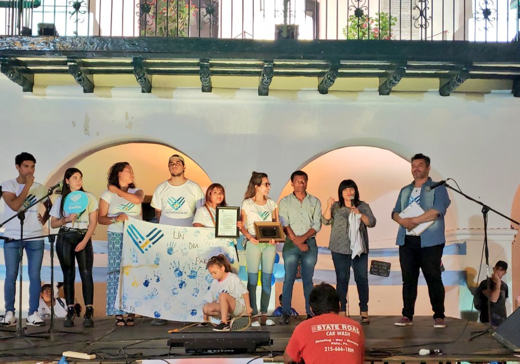 CristinaGomezOK's tweet photo. #Ahora en Plaza 9 de Julio, Salta solidaria #UnDiaParaDarAr #UnDiaParaDarSalta
#UDPD2018 @GustavoSaenzOK @MuniSalta @CooperadoraSalt https://t.co/yfaAUd8d1R