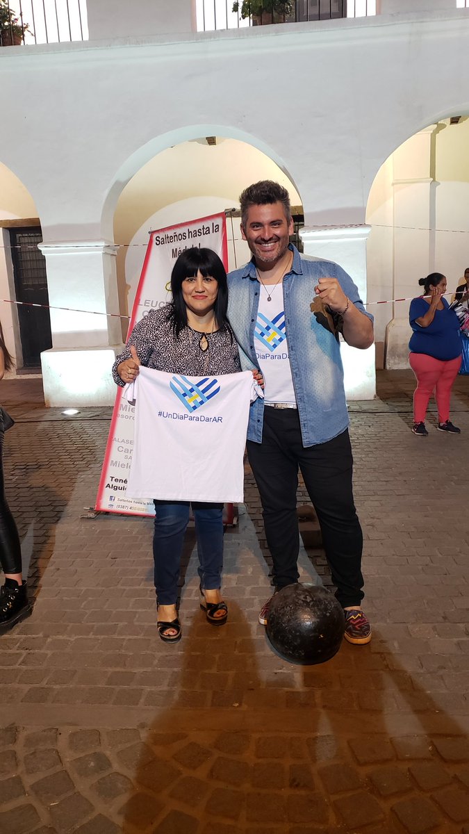 CristinaGomezOK's tweet photo. #Ahora en Plaza 9 de Julio, Salta solidaria #UnDiaParaDarAr #UnDiaParaDarSalta
#UDPD2018 @GustavoSaenzOK @MuniSalta @CooperadoraSalt https://t.co/yfaAUd8d1R