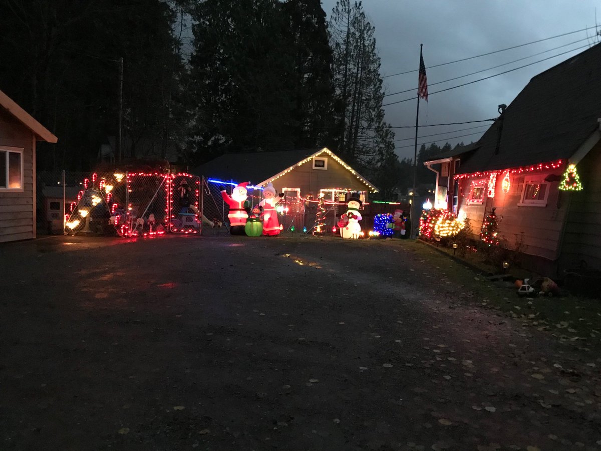 chuckgrimm8's tweet photo. Well on the way looks a lot like Christmas around cottage lake https://t.co/RuQw74qeQ3