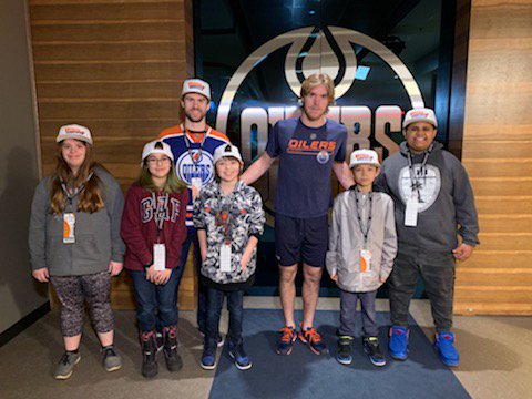 heroshockey's tweet photo. Thanks to @CTJumpstart @EdmontonOilers @cmcdavid97 for giving some of our Edmonton HEROS a chance to sit in #ConnorsCorner tonight. For most it's their first time in Rogers Place https://t.co/xfraJibIhL