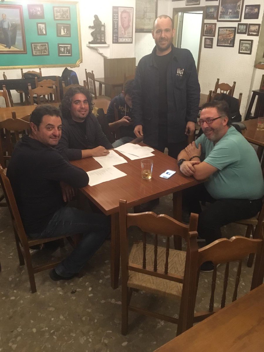 Preparativos de nuestro Patio del 75!