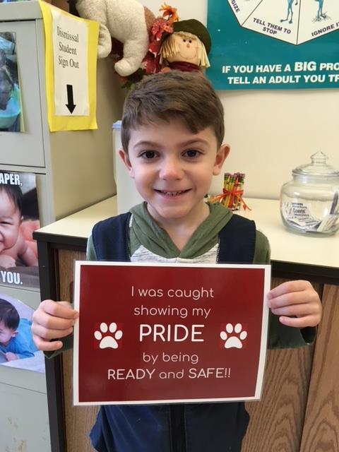 Center_CCS's tweet photo. #showingPRIDE at Center School https://t.co/eVuJoujWm8