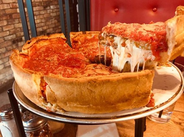 KDVR's tweet image. Chicago deep-dish chain Giordano’s opens first Colorado location in downtown Denver bit.ly/2RjmFa7