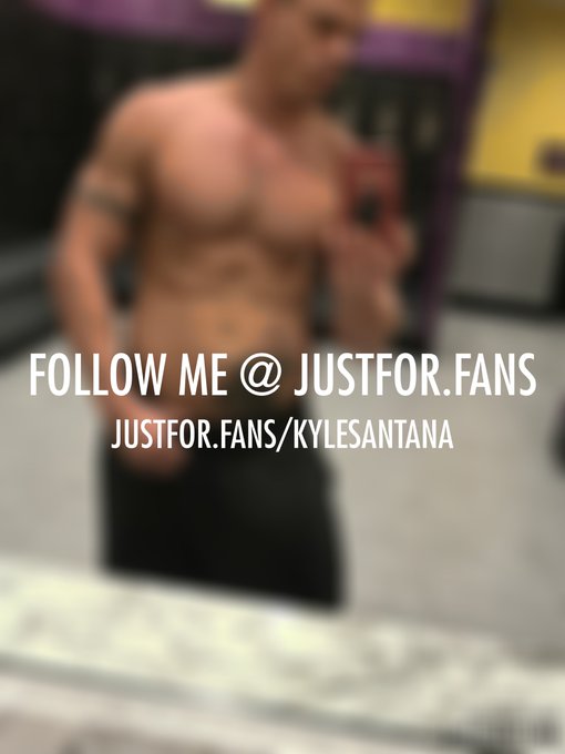 ...  See this and more at: https://t.co/TV6WmevS8U https://t.co/UFwaMNlk3s<a href="/tag/superfan"class="tags"><span>#superfan</span></a>