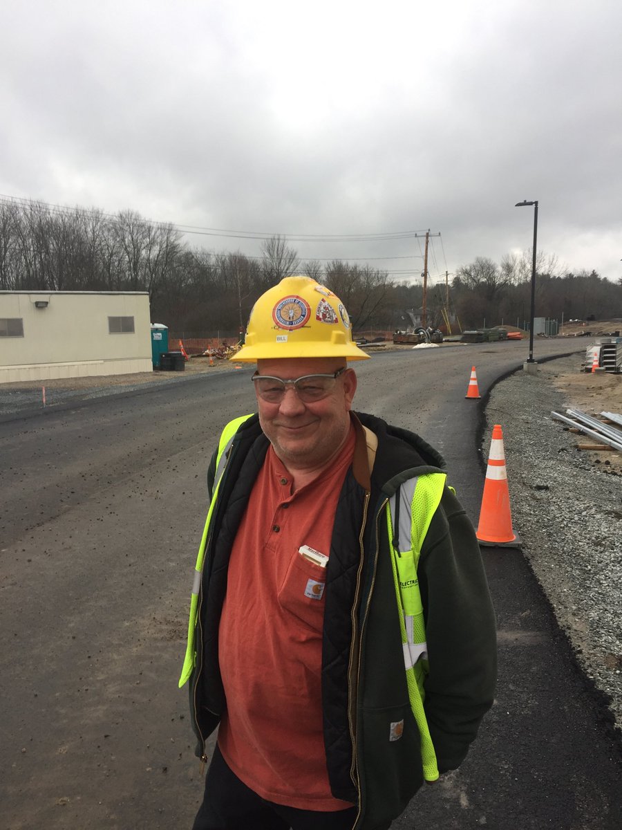 DavidOlaughlin2's tweet photo. Great to see the smiling faces Medway powerhouse on such a cloudy day Local103 IBEW ⁦@LAntonellis103⁩ @ibew https://t.co/ltOshyZpnI