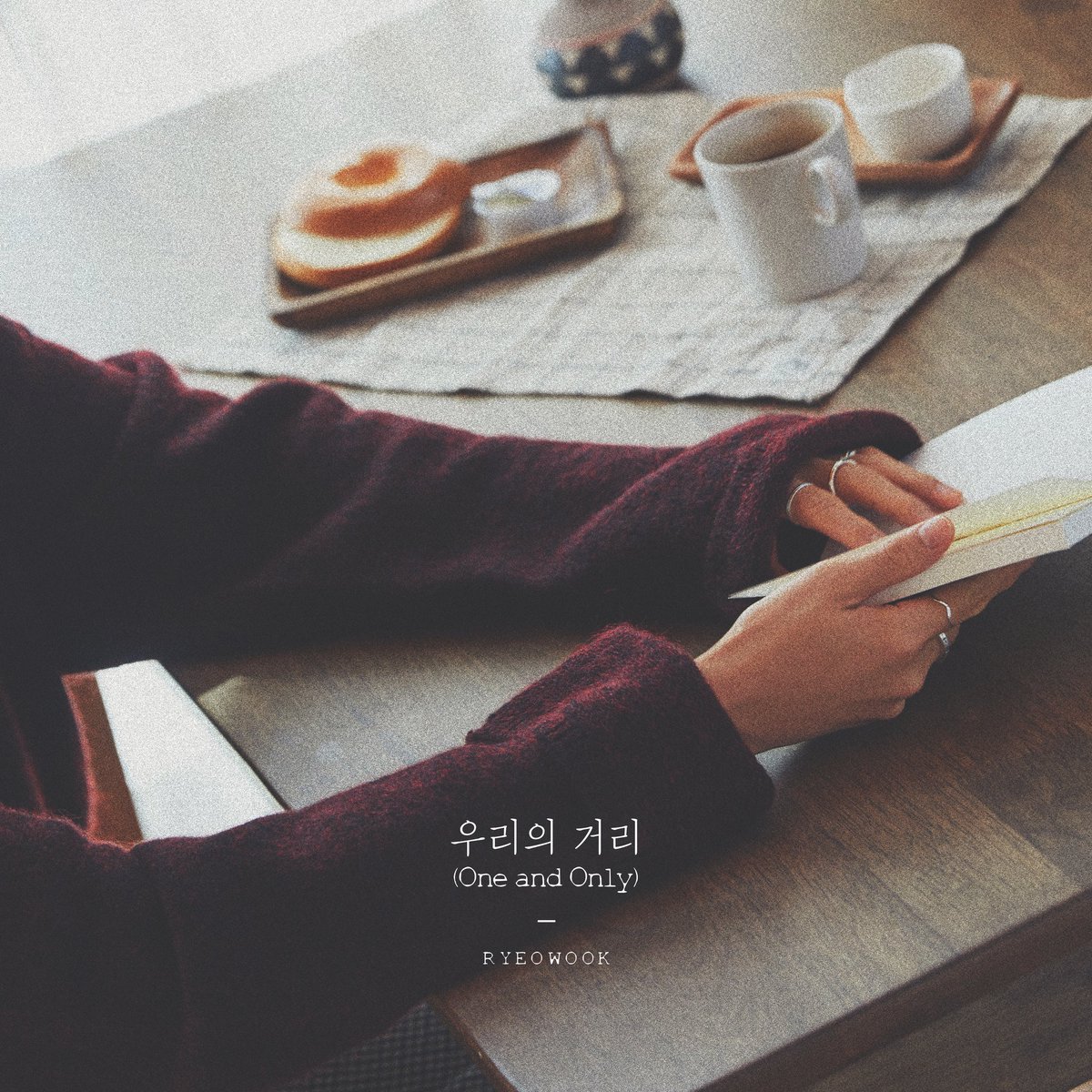 SJofficial's tweet photo. 📰 [DA:투데이] #려욱, 오늘 ‘#우리의거리’ 선공개…3년만의 솔로 컴백
https://t.co/oyYzIVXDlz

#RYEOWOOK #OneAndOnly
#슈퍼주니어 #SUPERJUNIOR #LabelSJ https://t.co/hY6tXugrqg