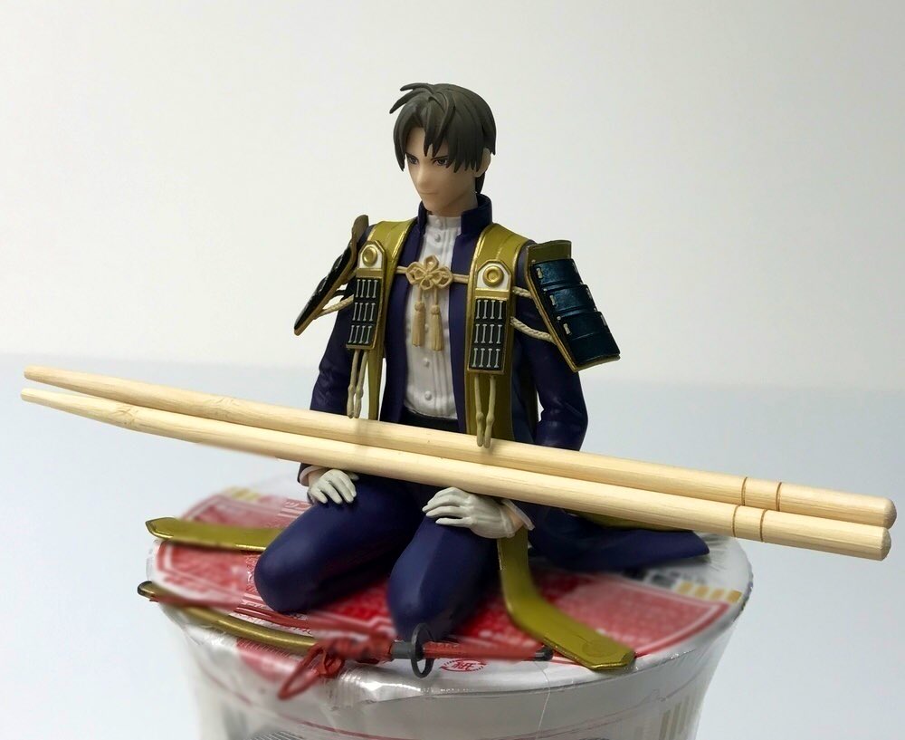 アドアーズサンシャイン店 على تويتر 刀剣乱舞 刀剣乱舞 Online ぬーどるストッパー フィギュア へし切長谷部 入荷しましたー W カップ麺に乗せるのはもちろん そのまま飾っても素敵なフィギュアですね なんとなく乗せてみたら膝上に箸がフィット アドアーズサンシャイン店 على تويتر 刀剣乱舞 刀剣乱舞 Online ぬーどるストッパー フィギュア へし切長谷部 入荷しましたー W カップ麺に乗せるのはもちろん そのまま飾っても素敵なフィギュアですね なんとなく乗せてみたら膝上に箸がフィット