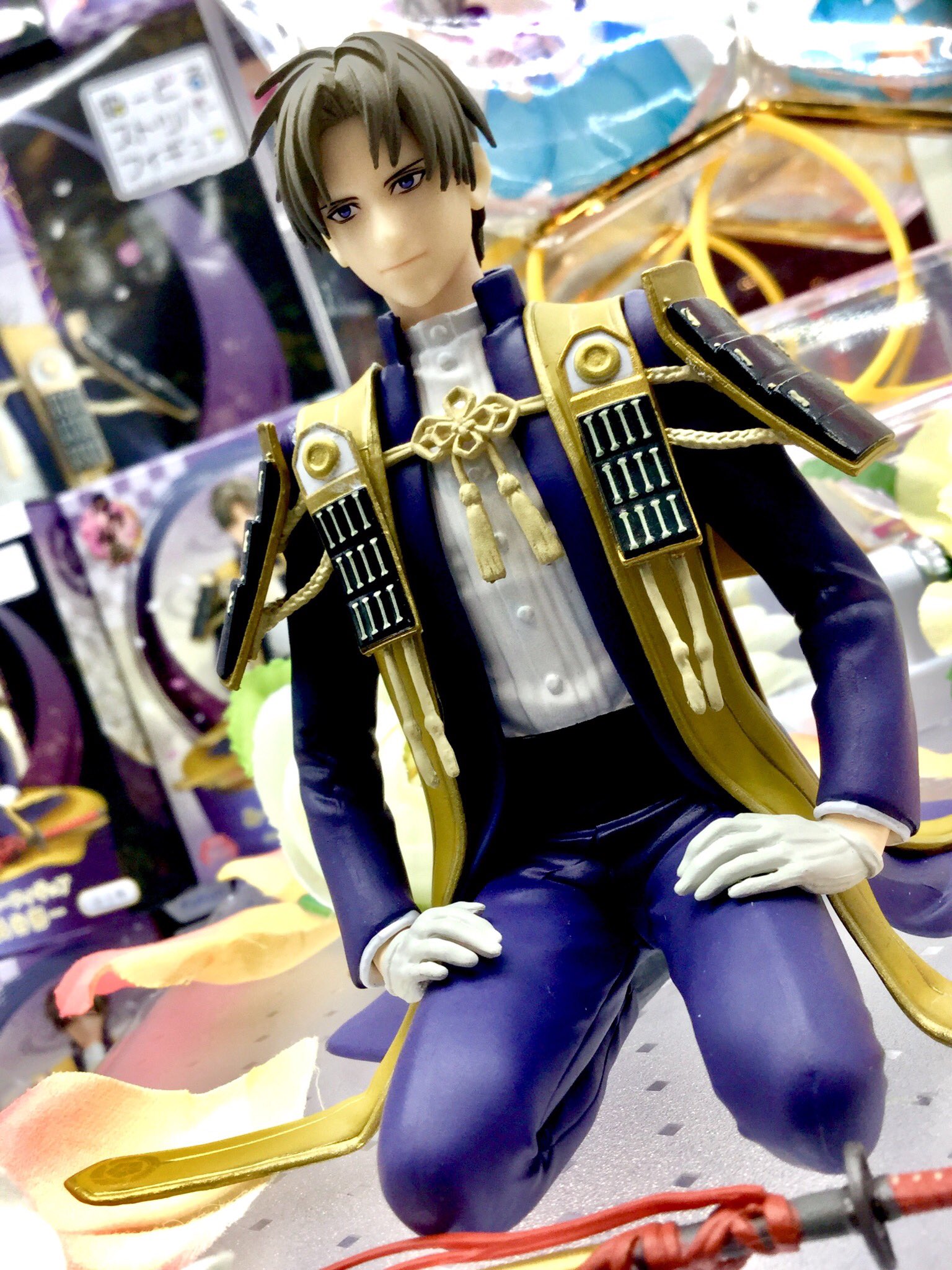 セガ赤羽 景品情報 刀剣乱舞 Online ぬーどるストッパーフィギュア へし切長谷部 とうらぶ ぬーどるストッパーシリーズ ついに審神者のカップ麺絶対守るマン1位のへし切長谷部登場です 主命とあらば熱いカップ麺の上で正座をしてくれます セガ赤羽