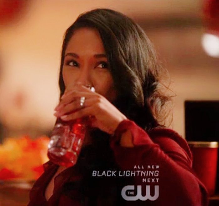 bestofgrandice's tweet photo. Get a room, you two. #TheFlash #WestAllen https://t.co/FAGBvGeBZd