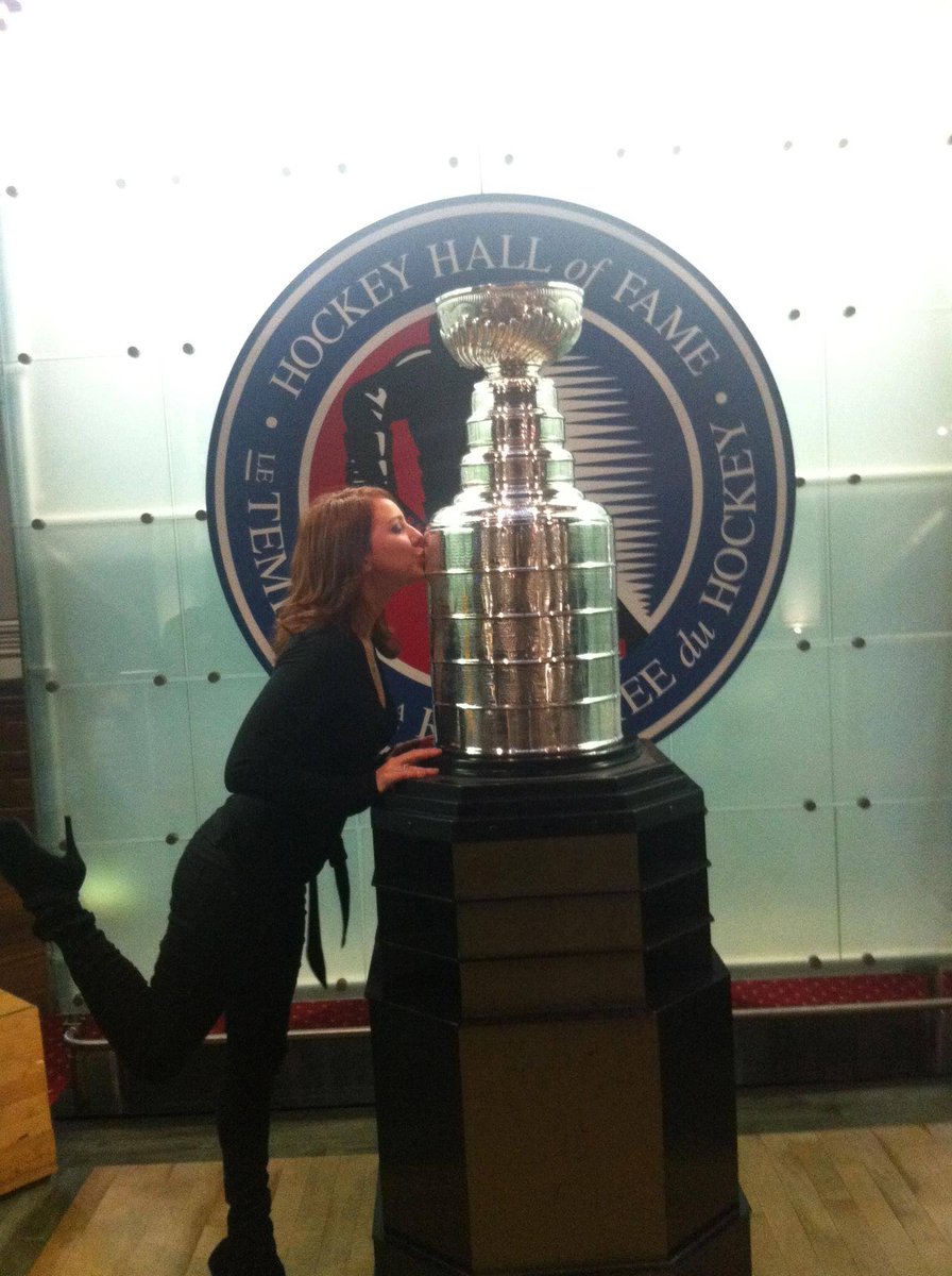 JRGFoundation's tweet photo. She's been on our minds all day, because this was the day that Jessica first graced the Earth with her presence. The impact she made both in her life here and after has been tremendous. So, raise a glass in her memory tonight.

Happy birthday, dear Jessi! #catchyourdreams https://t.co/12jA6otlSl