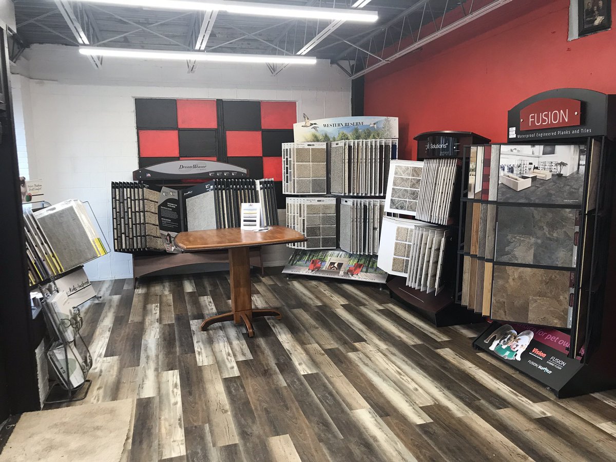 Dustin_Shaffer1's tweet photo. Come check out the store. 704 E. Glenwood ave, Akron 44310 DLS Carpet &amp; Flooring #FatherAndSon #Carpet #Flooring #Local #Akron https://t.co/J6n3N72jzU