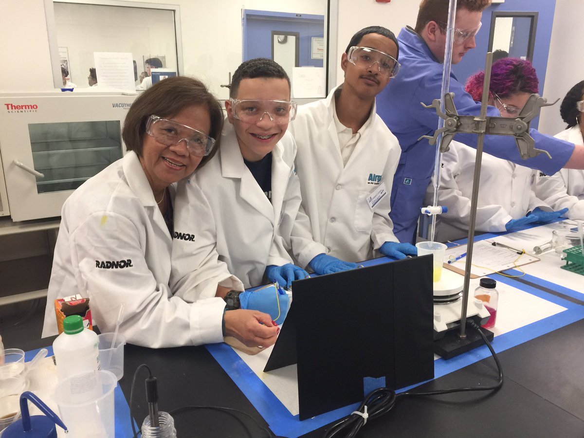 First Avenue (@fassummerplus) on Twitter photo The future chemists, physicists, teachers of First Ave. Their experience of working in the STEAM Lab this afternoon was an experience to remember as they embark to the next academic level. <a href="/avenue_first/">First Avenue School</a> The future chemists, physicists, teachers of First Ave. Their experience of working in the STEAM Lab this afternoon was an experience to remember as they embark to the next academic level. <a href="/avenue_first/">First Avenue School</a>