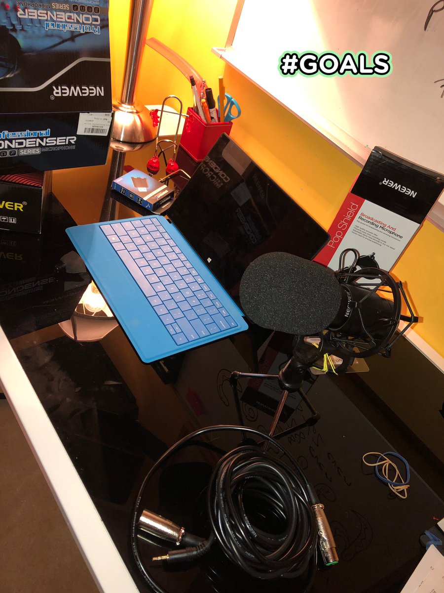 casbycoffey's tweet photo. broadcasting studio (amateur setup) https://t.co/cZ1Z7M5C3e