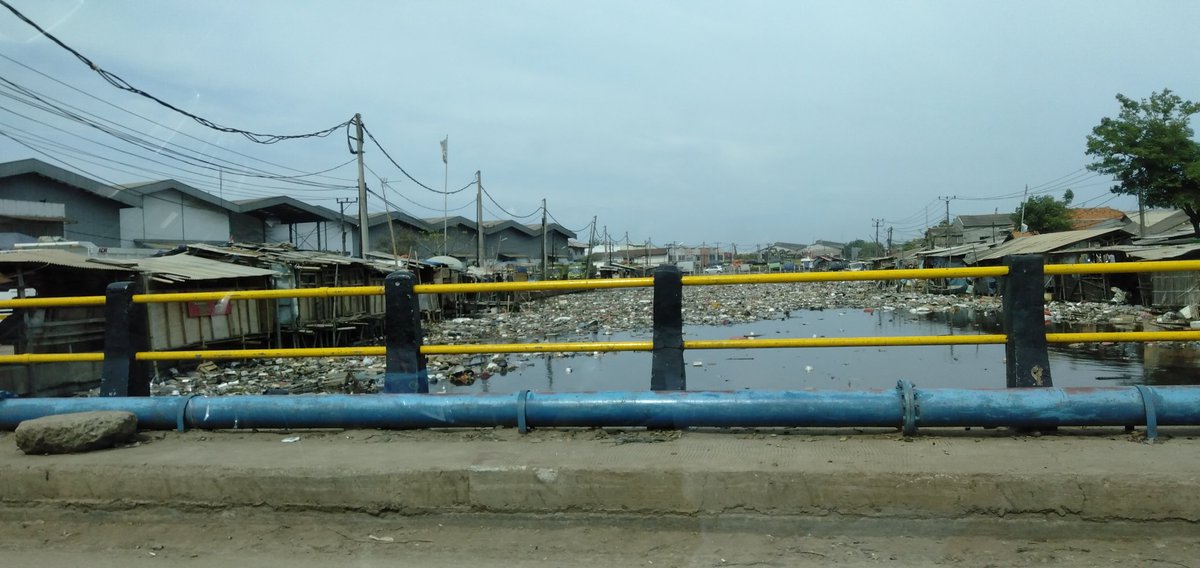 herupro's tweet photo. mungkin macet ga berarti kalo liat pemandangan kali ini bersih @Kota_Tangerang @KabarBanten72 #perancisdadap @jokowi https://t.co/Fhp9yTKMQF