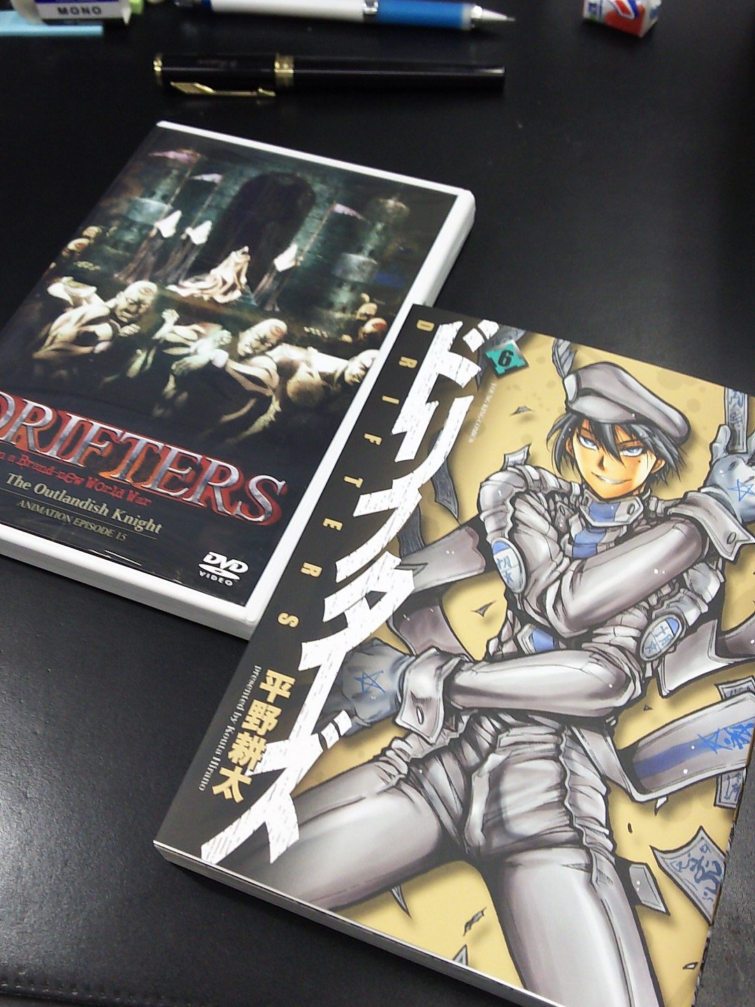 フデタニン ドリフターズ６巻 お待たせしました 30日発売です 加筆修正はほぼ全ページ 新規描き足しページももちろん ７巻はオリンピック前には出しますよ T Co E5fo7pscpv Twitter