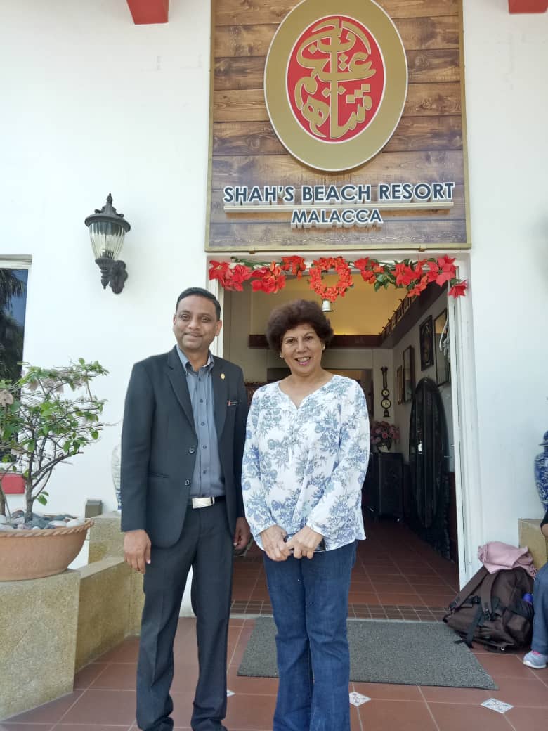 Shah S Beach Resort On Twitter Tengku Sharifah Junetta Sister Of The Raja Of Perlis Who Stayed With Us Yesterday Together With Other Members Of The Port Dickson Women S Community Club Pdwcc Https T Co Qlay7hcqs6