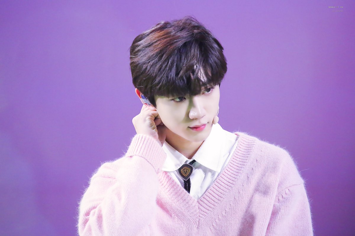 TWINKLEOFYOU's tweet photo. 181125 청춘랜드  HQ

#안형섭 #형섭 #형섭X의웅 #hyeongseop

💟💟💟 https://t.co/uyTorVHB8i