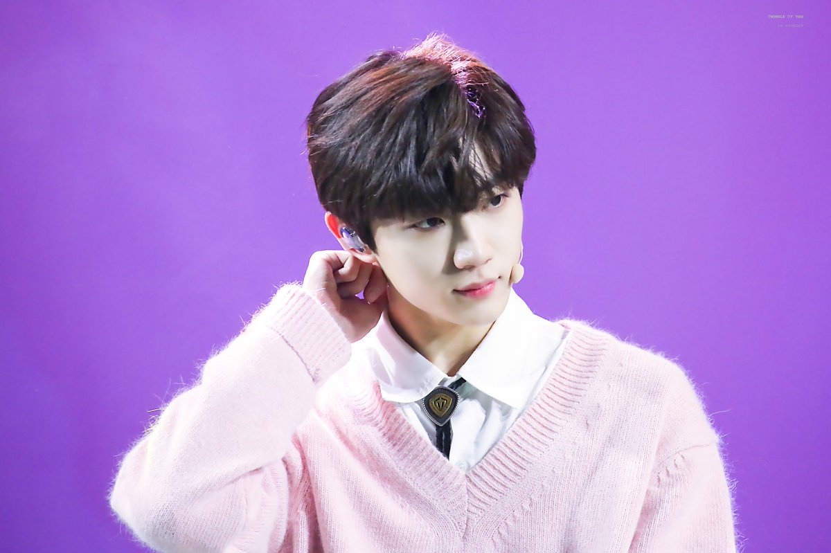TWINKLEOFYOU's tweet photo. 181125 청춘랜드  HQ

#안형섭 #형섭 #형섭X의웅 #hyeongseop

💟💟💟 https://t.co/uyTorVHB8i