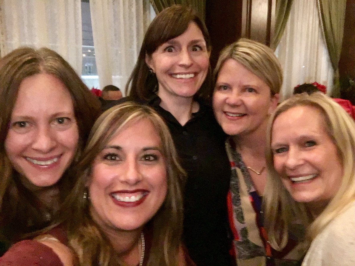 kstna88's tweet photo. 🎄Happy Holidays from all of us in the @AMNHealthcare Denver office! So blessed to celebrate with all of you. 🎄 #amnrocks #healthcarestaffing #AMNHealthcare #blessed #travelnursing https://t.co/IdOitviCNp