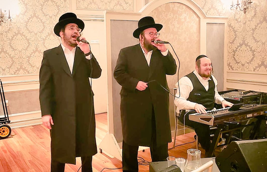 Beautiful wedding Tonight with the incredible <a href="/ChezkyLevy/">Chezky Levy</a> &amp; <a href="/DavidFeder1/">Duvid Feder</a> as leads music by the greatest <a href="/YideyH/">Yidey Holtzler</a>