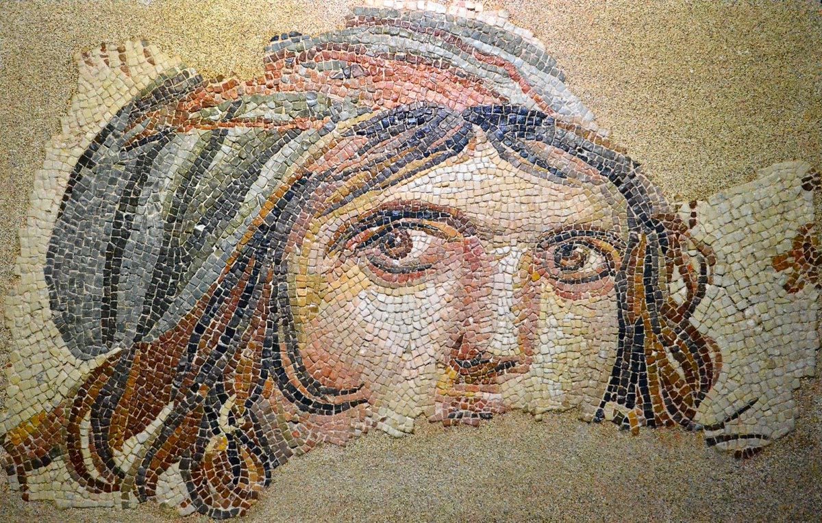 Kültürel mirasımıza sahip çıkılarak #ÇingeneKızı mozaiklerin kayıp kısımları ait olduğu topraklara döndü. Kültür ve Turizm bakanımız Sayın <a href="/MehmetErsoyTR/">Mehmet Nuri Ersoy</a> başta olmak üzere emeği geçen herkese şükranlarımızı sunarım.
#ZeugmaMozaikleri #GaziAntep #Çarşamba