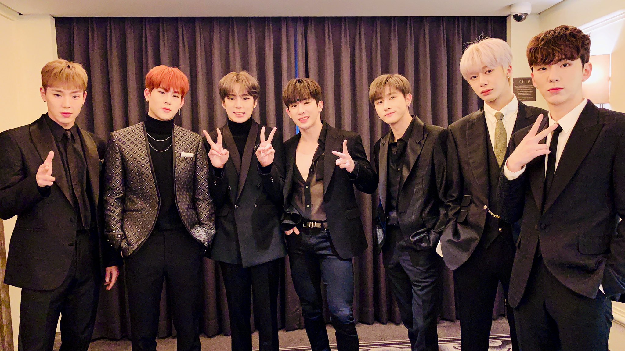 AAA 시상식 레드카펫 몬스타엑스 기사사진.jpg | 인스티즈