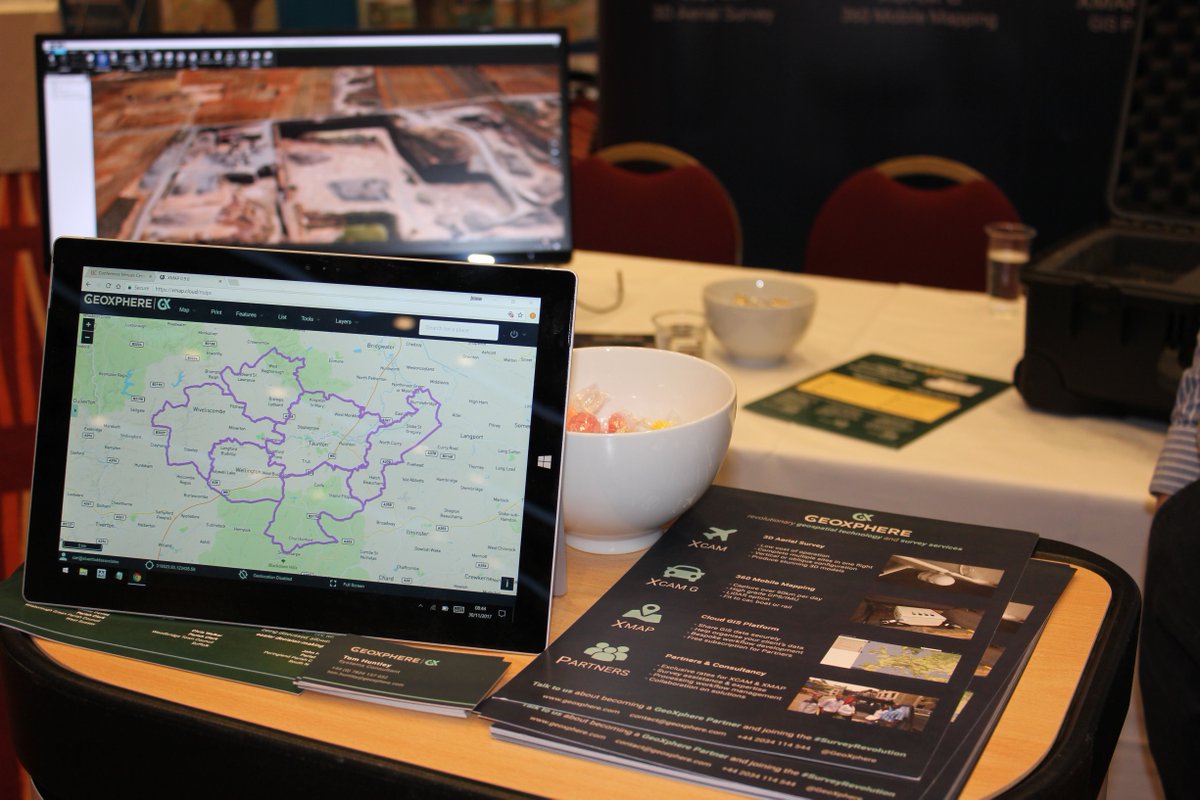 Geoxphere's tweet photo. It's GeoDATA London Showcase tomorrow! From our experience it's a very good event, lots of great speakers and exhibitors for geo and non-geo) folk. Register here... https://t.co/NKkR9uDnXs #GeoDATA2018 https://t.co/UmpldMM4U8