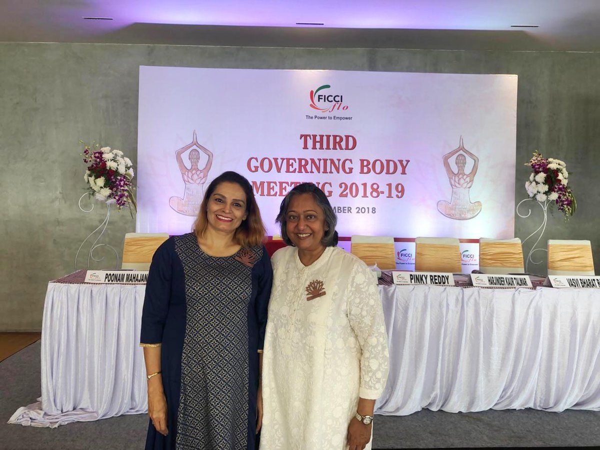 AlkaBatra1's tweet photo. #FLO #InterstateMeeting #HyderabadChapter #3rdGBMeet https://t.co/hp2o6uFUjB