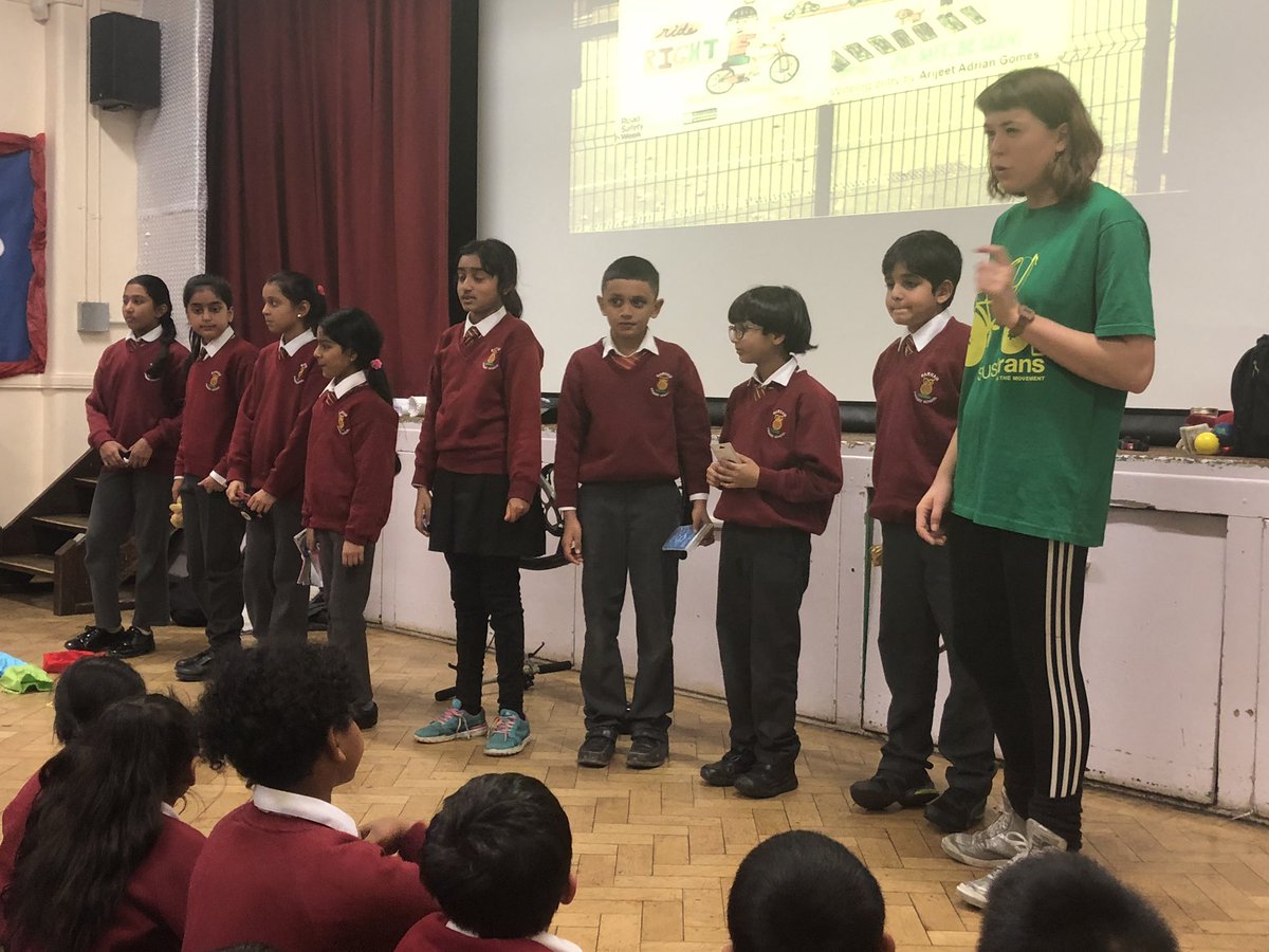BarhamPrimary's tweet photo. Welcome to the #BikeIt assembly. Look out for the #GoldenLock🔓 on your bike or scooter from next week. The JRSO’s are going to be checking who had been riding to school each week on a bike 🚲 or scooter 🛴 . #Sustrans #Prizes #GiveAways #GoBarham https://t.co/aMZTDqPTsF