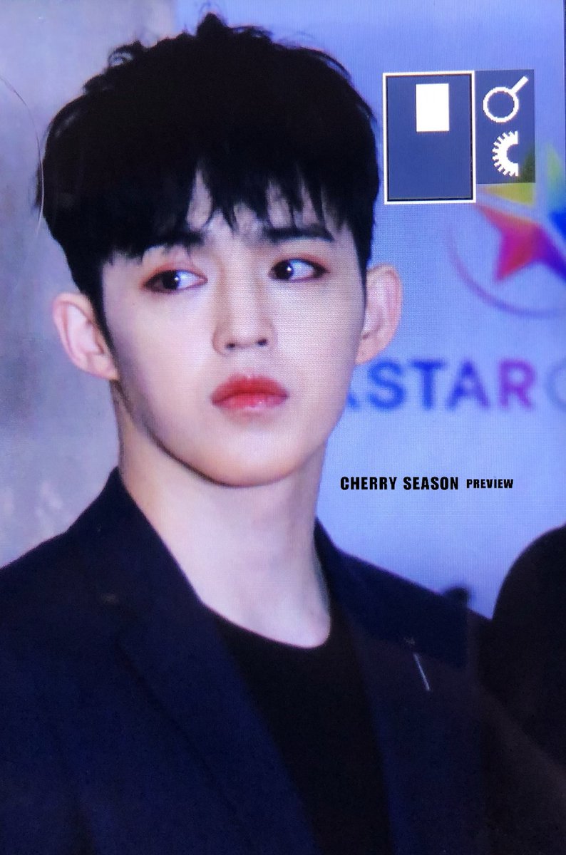 cherry_cheol88's tweet photo. 181128 AAA 레드카펫 프리뷰

오늘 너무 멋있어서 나 혼자 소리 지를 뻔했잖아 🙊

#세븐틴 #에스쿱스 #최승철 #SEVENTEEN #SCOUPS https://t.co/uiJcqxQDOS
